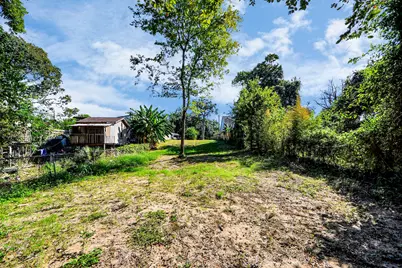 1740 Esperanza Street, Houston, TX 77023 - Photo 27