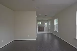 1001 9th Ave N, Texas City, TX 77590 - Photo 5