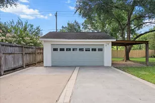 2022 Willow Wisp Dr, Seabrook, TX 77586 - Photo 41