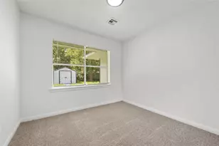 4601 W 43rd St, Houston, TX 77092 - Photo 17