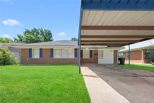 4601 W 43rd St, Houston, TX 77092 - Photo 1