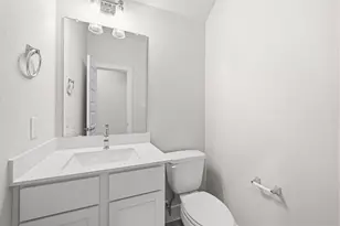 3215 Bushy Hawthorne Dr, Conroe, TX 77301 - Photo 17