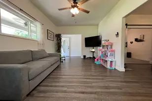103 W Barrow St, Dayton, TX 77535 - Photo 19