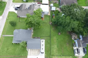 103 W Barrow St, Dayton, TX 77535 - Photo 47
