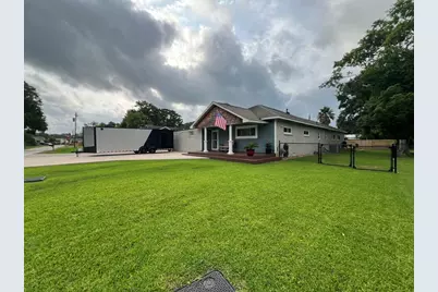 103 W Barrow Street, Dayton, TX 77535 - Photo 3