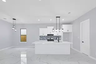 90 Burress St, Houston, TX 77022 - Photo 9