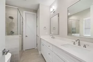 240 Julia St, Houston, TX 77022 - Photo 17