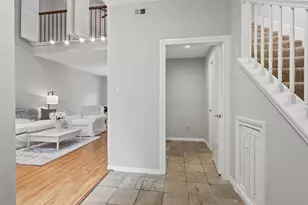 701 Bering Dr, Houston, TX 77057 - Photo 17