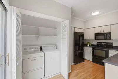701 Bering Drive #102, Houston, TX 77057 - Photo 5