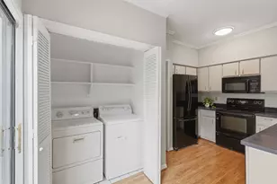 701 Bering Dr, Houston, TX 77057 - Photo 5