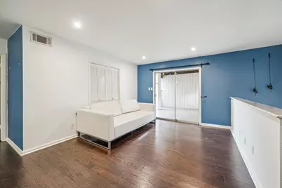 2744 Briarhurst Drive #16, Houston, TX 77057 - Photo 3