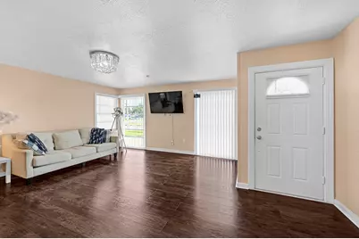 1603 5th Avenue N, Texas City, TX 77590 - Photo 9