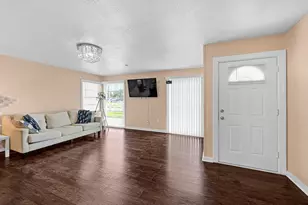 1603 5th Ave N, Texas City, TX 77590 - Photo 9