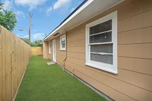 1603 5th Ave N, Texas City, TX 77590 - Photo 25
