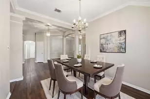 11 Crest, Houston, TX 77082 - Photo 5