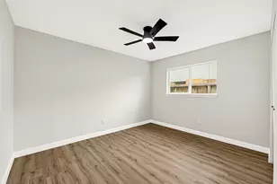 15414 Empanada Dr, Houston, TX 77083 - Photo 17