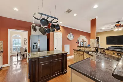 2329 N Lake Front Drive, League City, TX 77573 - Photo 13