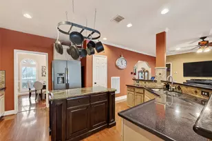 2329 N Lake Front Dr, League City, TX 77573 - Photo 13