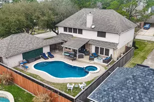 2329 N Lake Front Dr, League City, TX 77573 - Photo 3