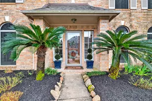 2329 N Lake Front Dr, League City, TX 77573 - Photo 5