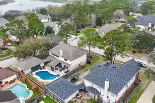 2329 N Lake Front Dr, League City, TX 77573 - Photo 45