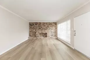 2101 Fountain View Dr, Houston, TX 77057 - Photo 9