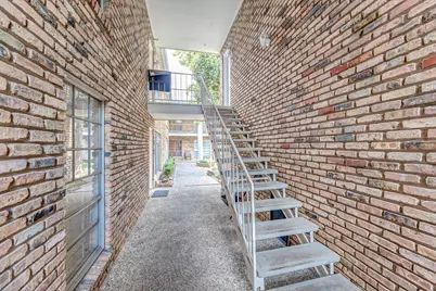 2101 Fountain View Drive #46C, Houston, TX 77057 - Photo 7