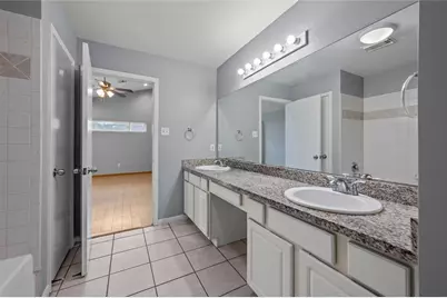 11709 Lakeside Place Drive #232, Houston, TX 77077 - Photo 25