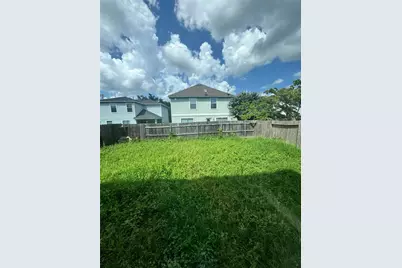 18914 Remington Mill Drive, Houston, TX 77073 - Photo 3