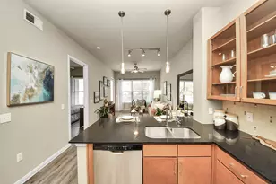 5455 Richmond Ave, Houston, TX 77056 - Photo 7