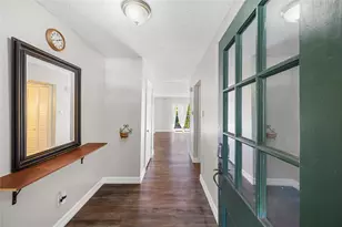 8233 Kingsbrook Rd, Houston, TX 77024 - Photo 1