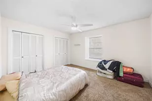 8233 Kingsbrook Rd, Houston, TX 77024 - Photo 17