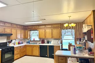 210 Magnolia Cove, Onalaska, TX 77360 - Photo 7