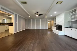 15903 Brookvilla Dr, Houston, TX 77059 - Photo 11