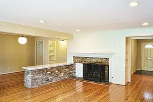 2047 McClendon St, Houston, TX 77030 - Photo 5