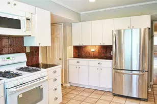 2047 McClendon St, Houston, TX 77030 - Photo 9