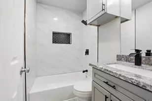 3221 Texas Ave, Texas City, TX 77590 - Photo 19