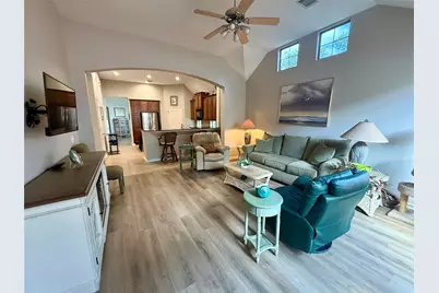 2415 Clippers Square, Houston, TX 77058 - Photo 7