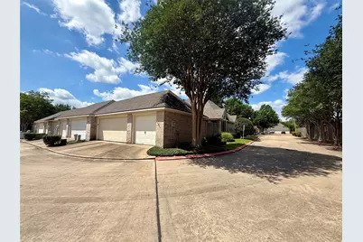 2415 Clippers Square, Houston, TX 77058 - Photo 3