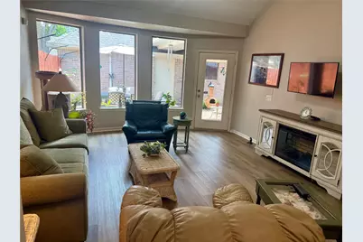 2415 Clippers Square, Houston, TX 77058 - Photo 9