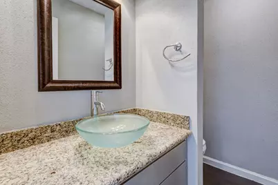6444 Burgoyne Road #104, Houston, TX 77057 - Photo 7
