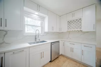 4815 Caris Street, Houston, TX 77091 - Photo 7