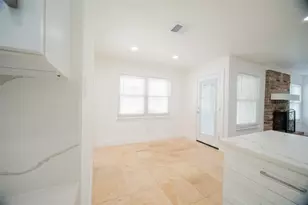 4815 Caris St, Houston, TX 77091 - Photo 9
