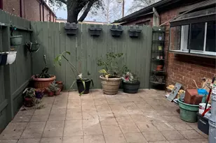 5212 Arboles Dr, Houston, TX 77035 - Photo 15