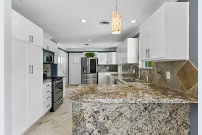 9534 Beverlyhill Street, Houston, TX 77063 - Photo 7