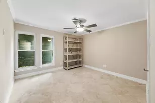 9534 Beverly Hill St, Houston, TX 77063 - Photo 17