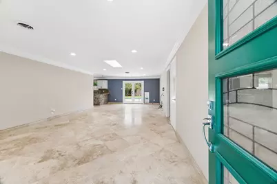 9534 Beverlyhill Street, Houston, TX 77063 - Photo 5