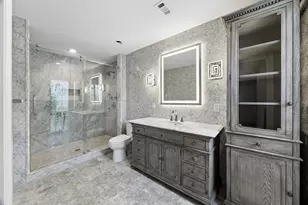 9534 Beverly Hill St, Houston, TX 77063 - Photo 13