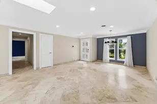 9534 Beverly Hill St, Houston, TX 77063 - Photo 11
