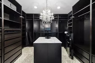 9534 Beverly Hill St, Houston, TX 77063 - Photo 15